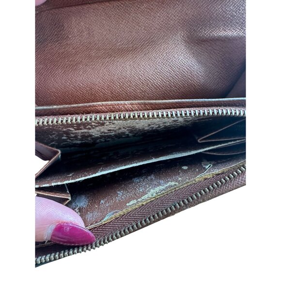 LOUIS VUITTON Porte Monnaie Tresor Monogram Wallet - Picture 8 of 11